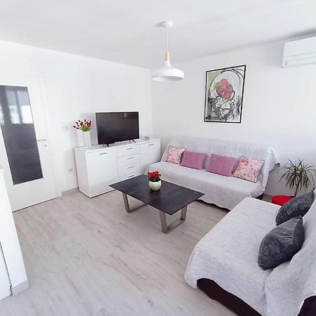 Apartment Glavaric Omis Exterior photo