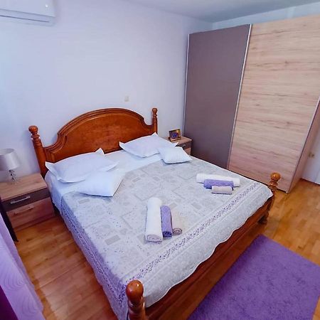 Apartment Glavaric Omis Exterior photo