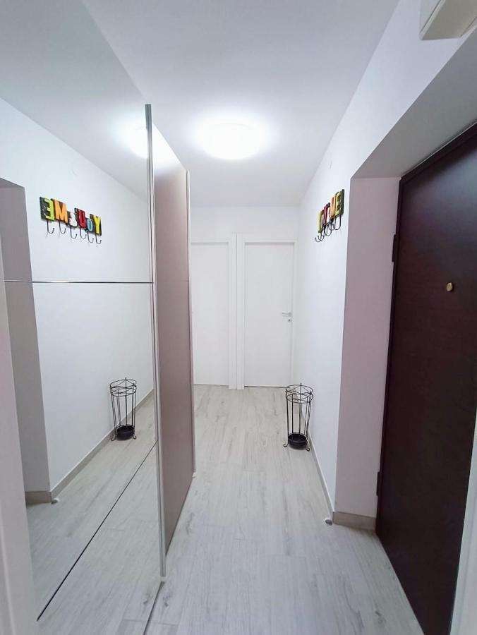 Apartment Glavaric Omis Exterior photo