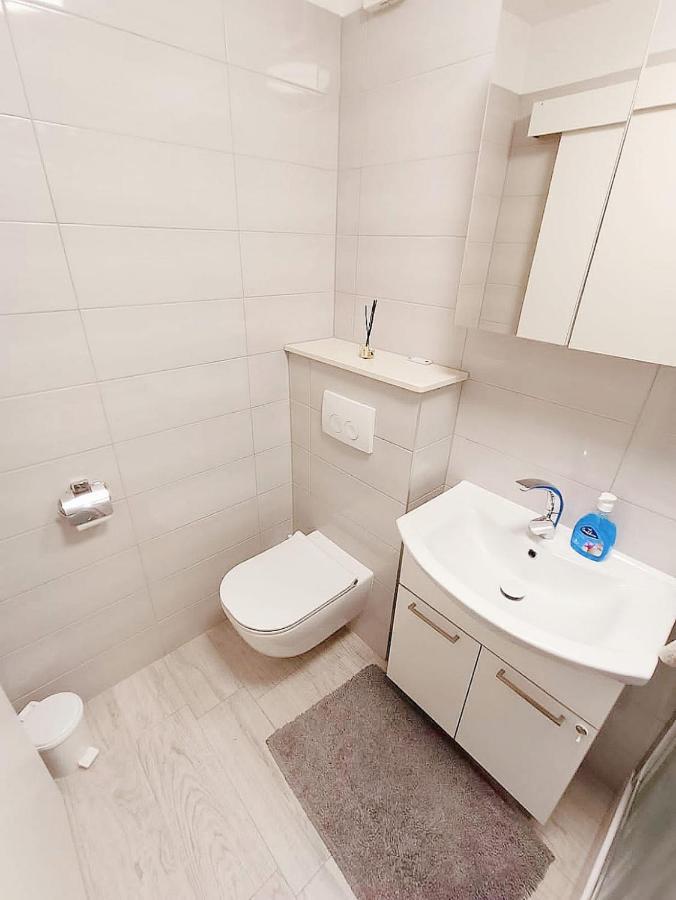Apartment Glavaric Omis Exterior photo
